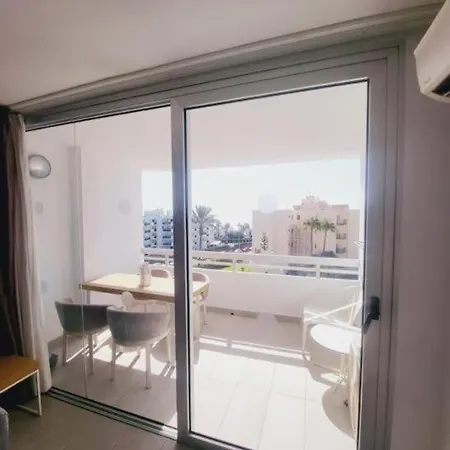 Atico Vistas Dunas Mar Y Piscina Apartment San Bartolome de Tirajana (Gran Canaria)
