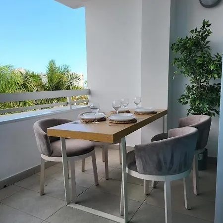 Atico Vistas Dunas Mar Y Piscina Apartment San Bartolome de Tirajana (Gran Canaria)